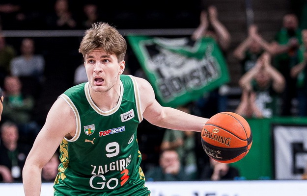 Žiniasklaida: aiškėja, ar „Žalgirio“ marškinėlius ir toliau vilkės D. Giedraitis